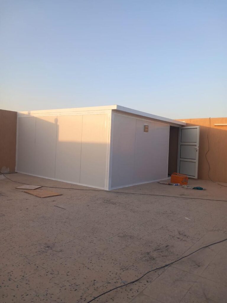 تركيب-ساندوتش-بنل-1-768x1024 أفضل ورشة تصليح ملحق ساندوتش بنل الرياض