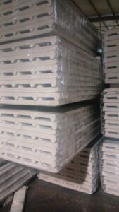 تركيب-ساندوتش-بنل-4-1-169x300 تركيب ساندوتش بنل (4)