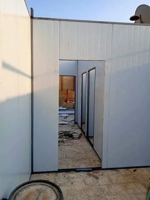 تركيب-ملاحق-ساندوتش-2 تكلفة ساندوتش بنل للمترتسليم مفتاح الرياض