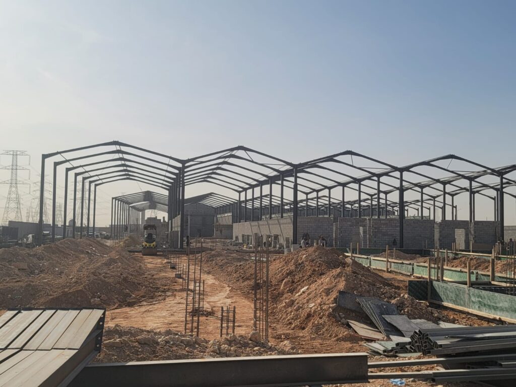 هناجر-مستودعات-4-1024x768 حداد ومقاول مستودعات وهناجر وساندويش بنل اسلي الرياض